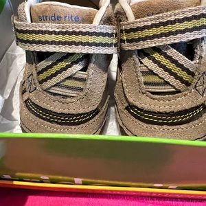 New Stride Rite “Colin” Shoes 3 W